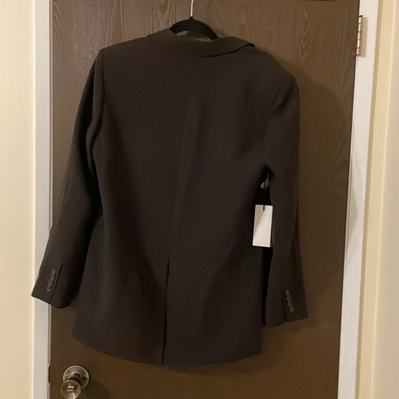 SOLD - Aritzia new agency blazer - Picture 4 of 4